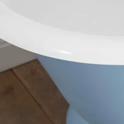 Cast Iron Montreal Bateau Bath 1680mm | Old Fashioned Bathrooms -UK Bathroom Supplies Sales Store montreal painted close up 3